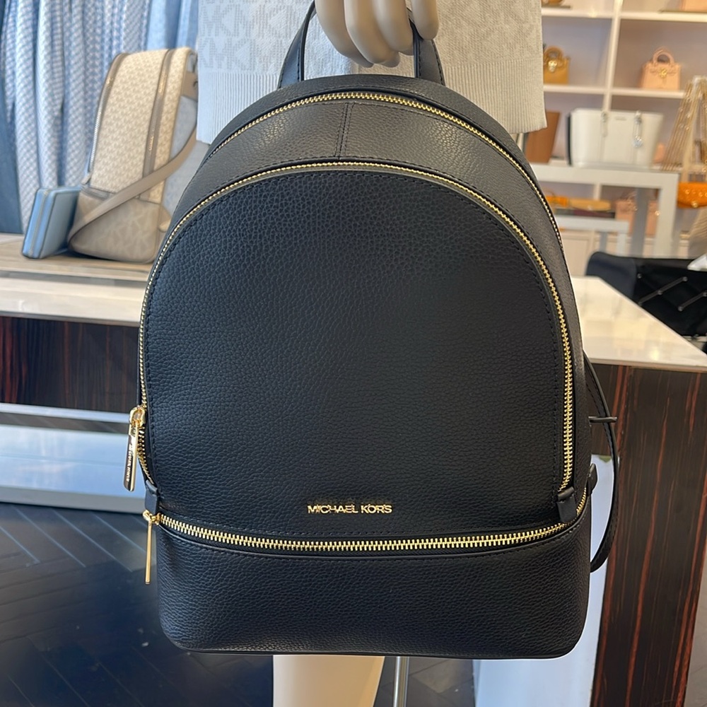 MICHAEL KORS Rhea Medium Zip Pebbled Leather Backpack
BLACK 
NWT - Picture 13 of 16